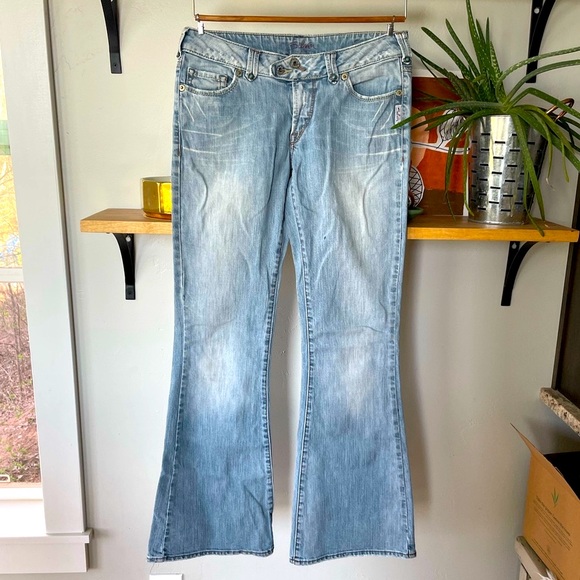 Silver Jeans Vintage Y2K Western Glove Works Low Rise Flare Leg Jeans Size 28 - Picture 2 of 10